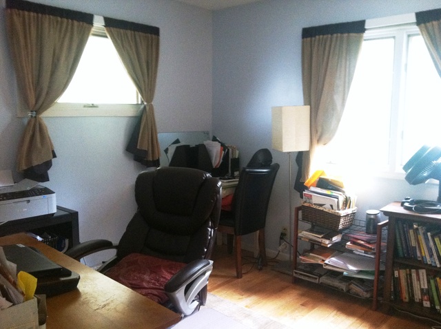 339 High Road Cary, IL 60013 - Photo 14 of 25 a living room with furniture and a window