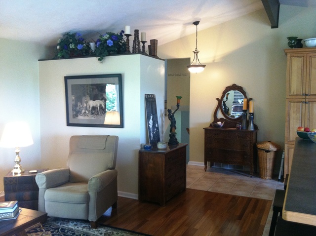 339 High Road Cary, IL 60013 - Photo 4 of 25 a living room with furniture and wooden floor