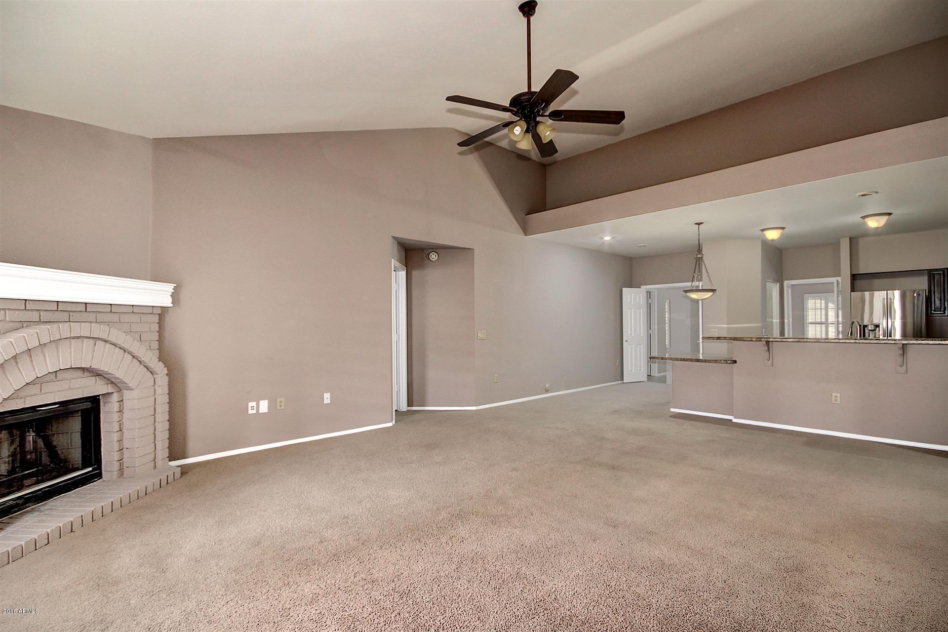 3918 East Frye Road Phoenix, AZ 85048 - Photo 11 of 39 0034-Frye (34)