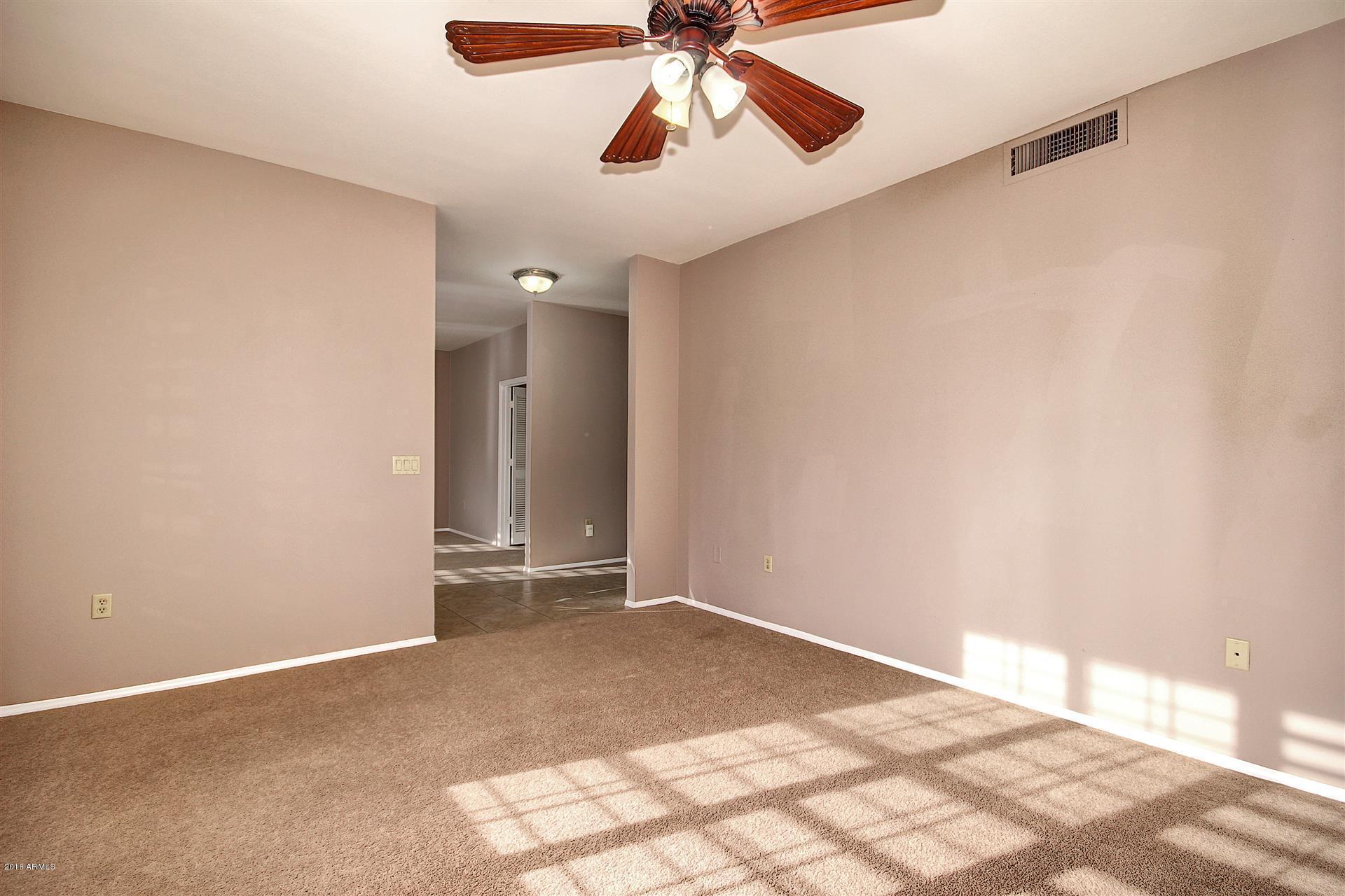 3918 East Frye Road Phoenix, AZ 85048 - Photo 6 of 39 0013-Frye (13)