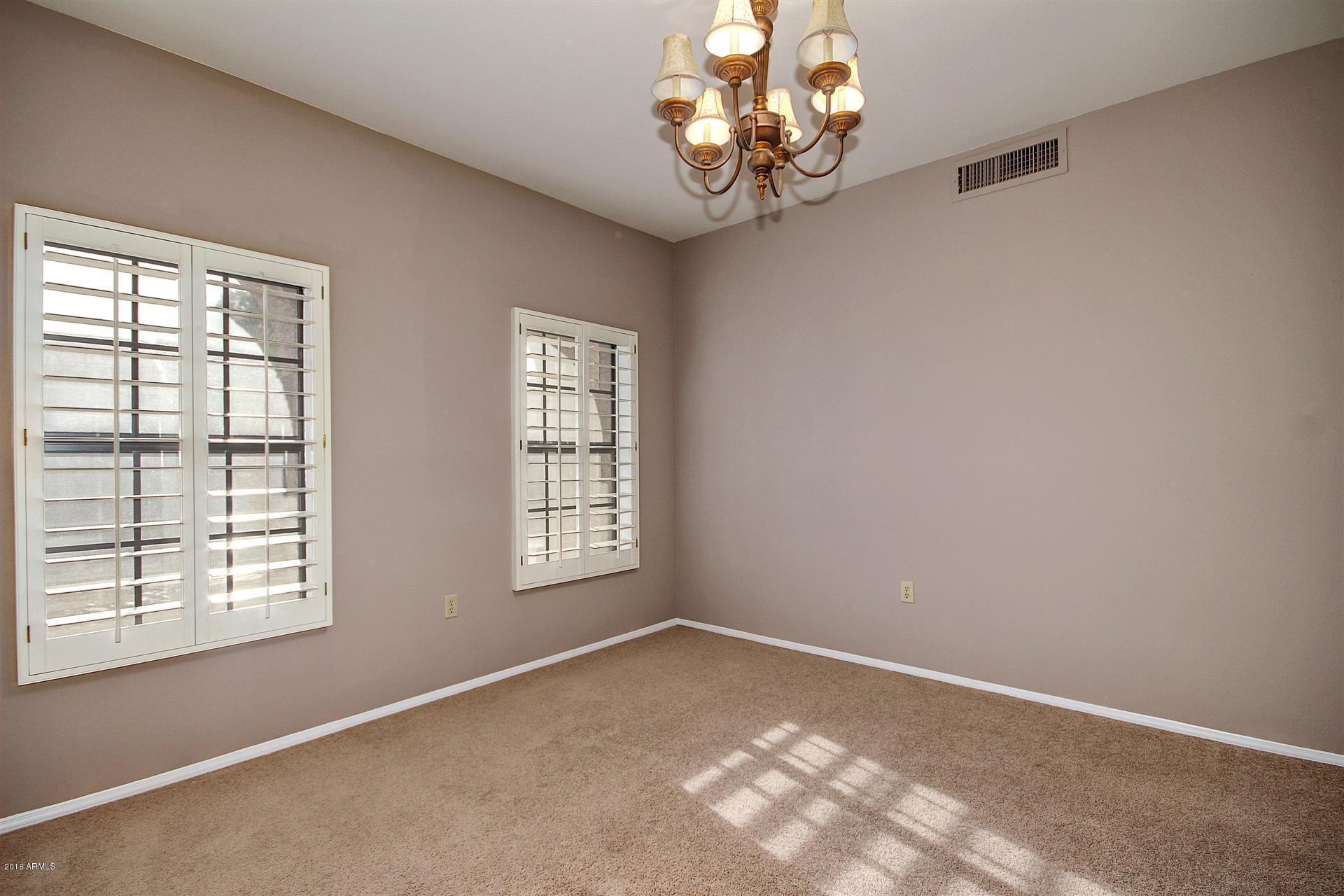 3918 East Frye Road Phoenix, AZ 85048 - Photo 7 of 39 0014-Frye (14)