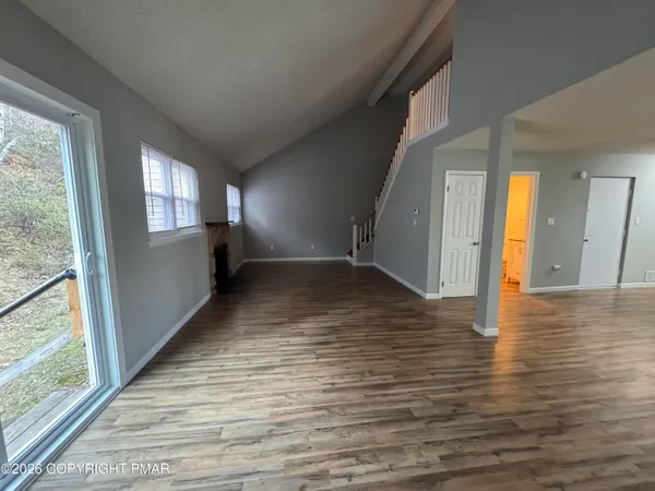 $1,850 | 35 Brookeville Terrace, Mount Pocono, PA 18344