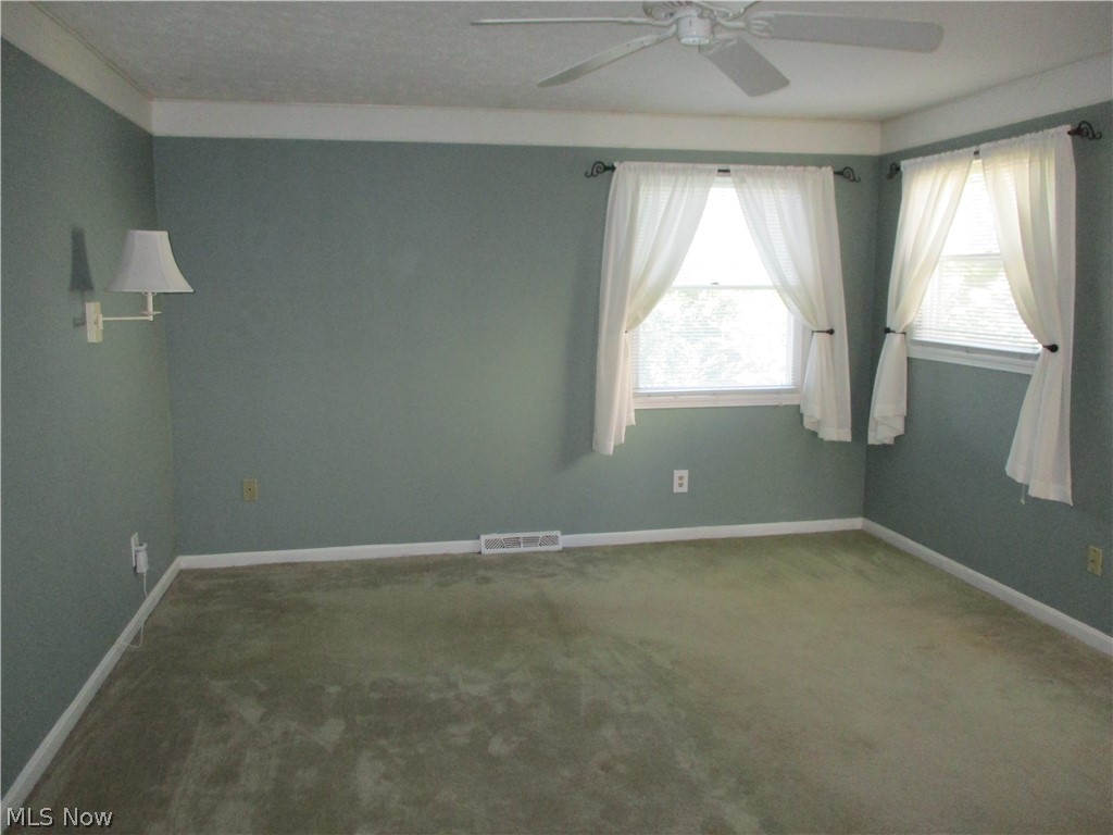 1884 Lillian Road Stow, OH 44224 - Photo 14 of 31 Very large master bedroom!