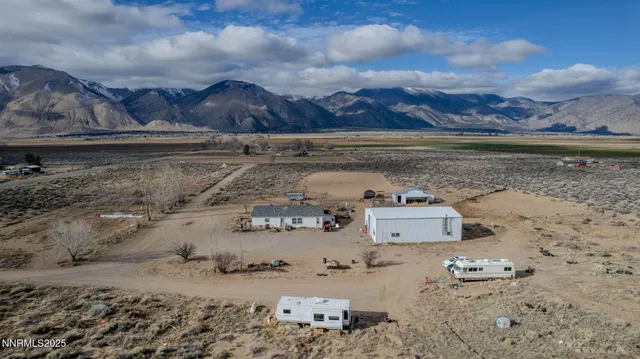 a view of a water heater