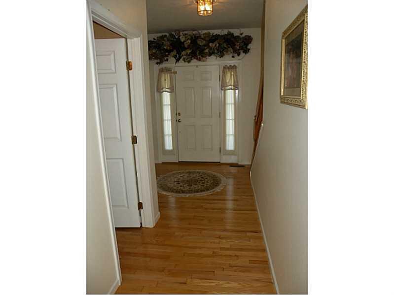 311 Buffalo Ridge Road Canonsburg, PA 15317 - Photo 2 of 25 Entry/Foyer. 311 Buffalo Ridge Road Entry