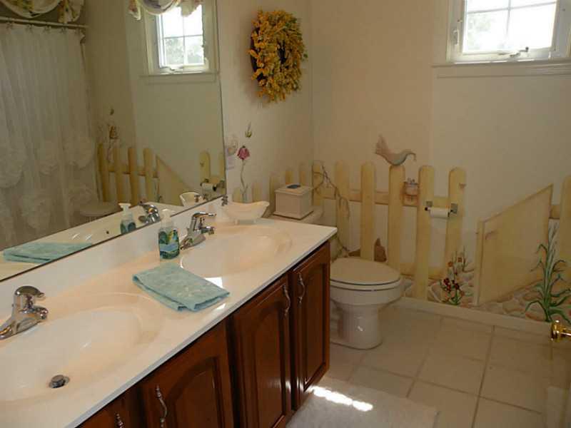 311 Buffalo Ridge Road Canonsburg, PA 15317 - Photo 17 of 25 Full Bath. 311 Buffalo Ridge Road Full Bath