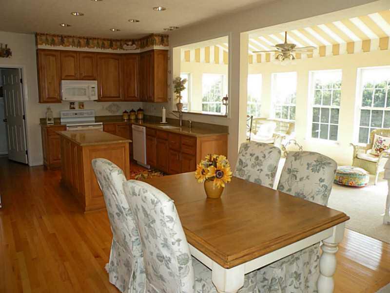 311 Buffalo Ridge Road Canonsburg, PA 15317 - Photo 5 of 25 Kitchen. 311 Buffalo Ridge Road Kitchen