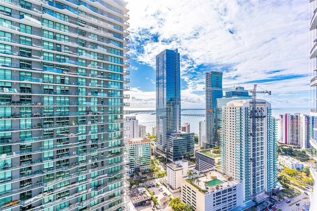 $3,500 | 60 Southwest 13th Street, Unit 3416, Miami, FL 33130