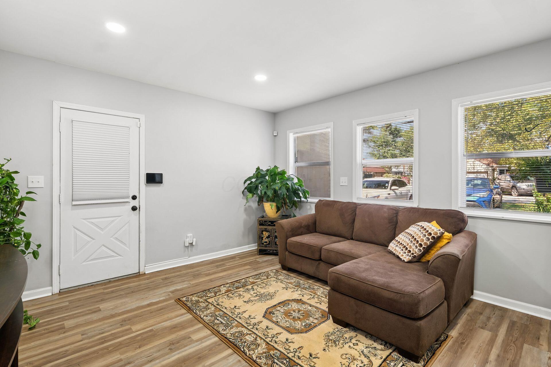 205 South Ashburton Road Columbus, OH 43213 - Photo 20 of 41 025_ Rd Columbus OH 43213 USA