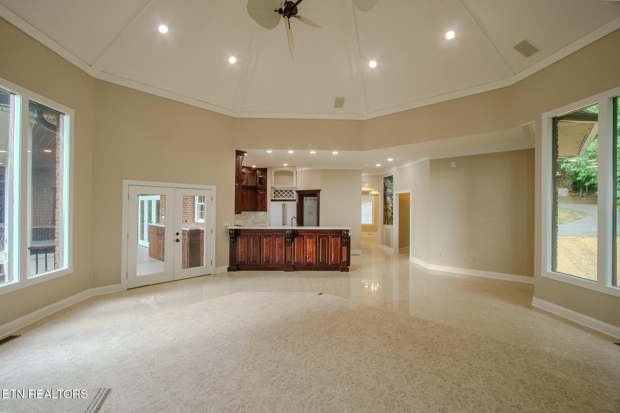 431 Thomas Loop Road Sevierville, TN 37876 - Photo 5 of 60 DSC02165-HDR