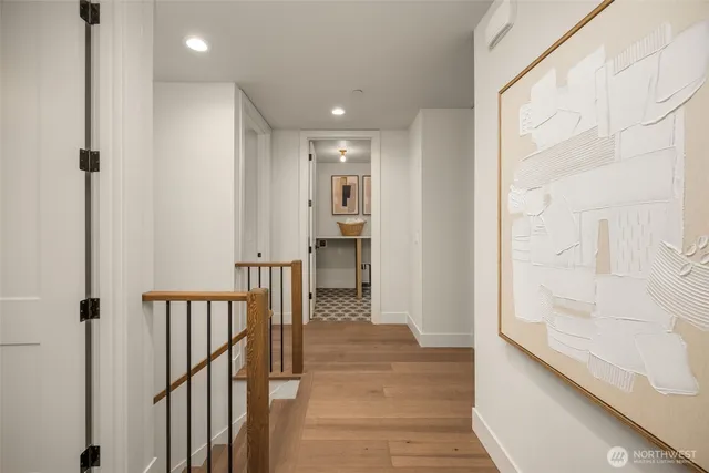 $2,088,888 | 10606 Northeast 54th Street, Kirkland, WA 98033