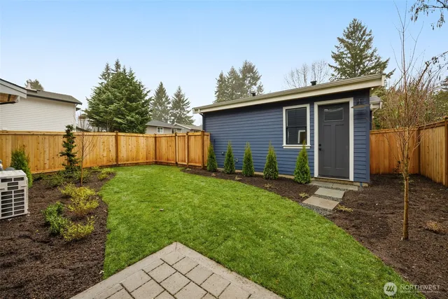 $2,088,888 | 10606 Northeast 54th Street, Kirkland, WA 98033