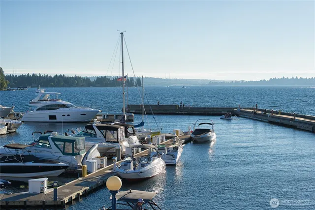 $2,088,888 | 10606 Northeast 54th Street, Kirkland, WA 98033