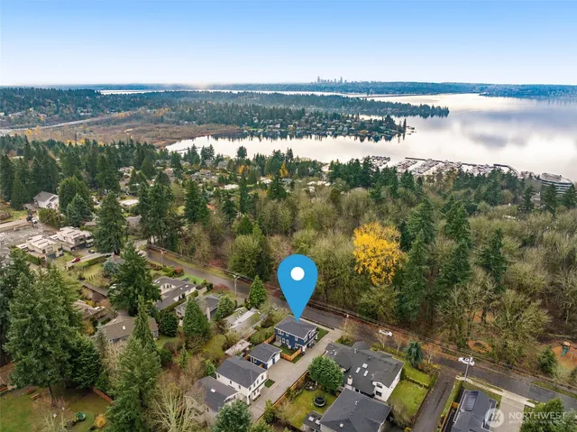 $2,088,888 | 10606 Northeast 54th Street, Kirkland, WA 98033