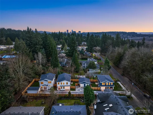 $2,088,888 | 10606 Northeast 54th Street, Kirkland, WA 98033
