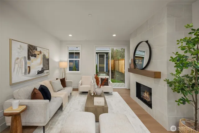 $2,088,888 | 10606 Northeast 54th Street, Kirkland, WA 98033