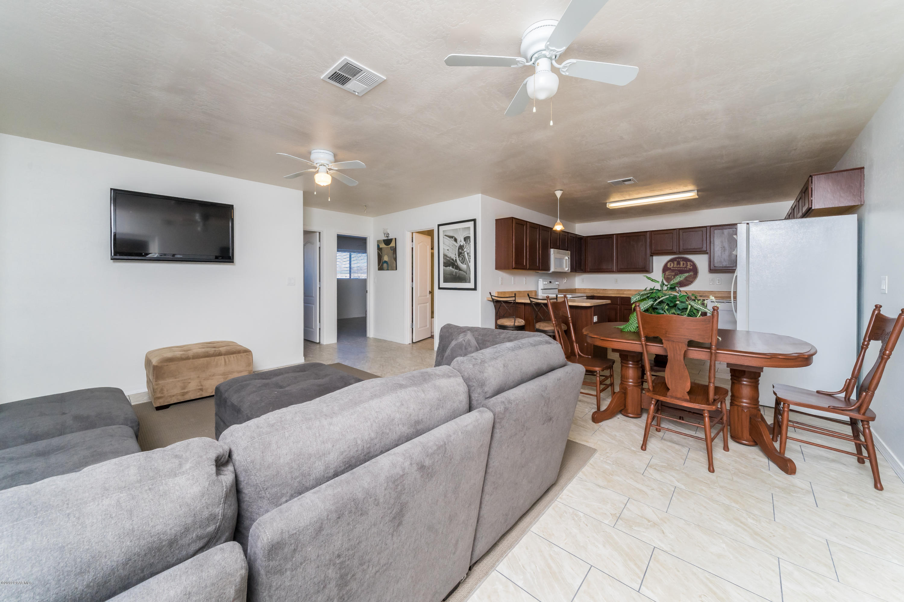 3600 West Runway Road Paulden, AZ 86334 - Photo 13 of 22 014_Living Room