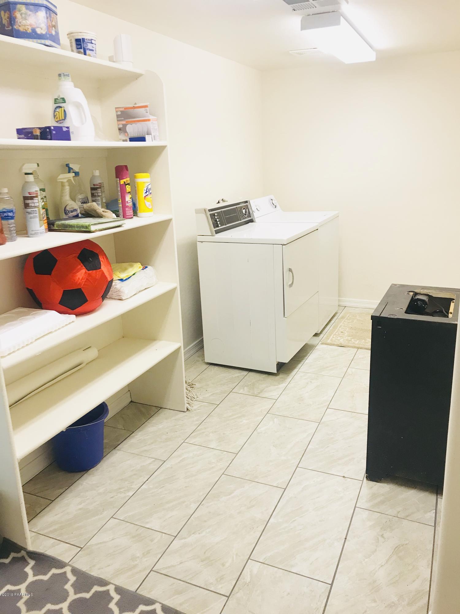 3600 West Runway Road Paulden, AZ 86334 - Photo 18 of 22 Laundry