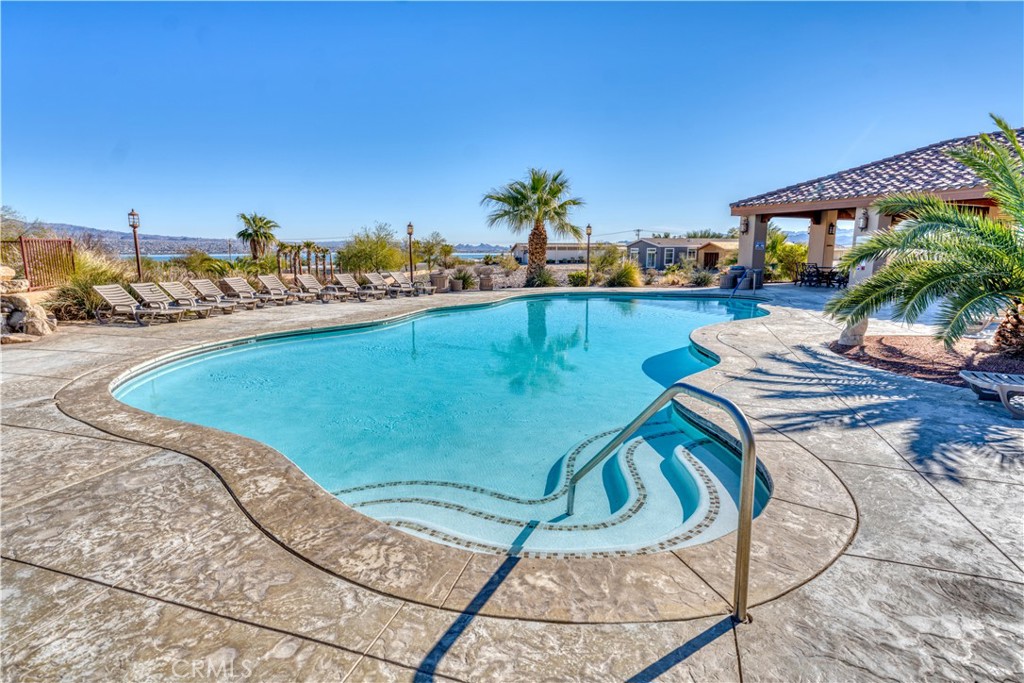 12600 Havasu Lake Road, Unit 46 Needles, CA 92363 - Photo 15 of 17 clubhouse pool