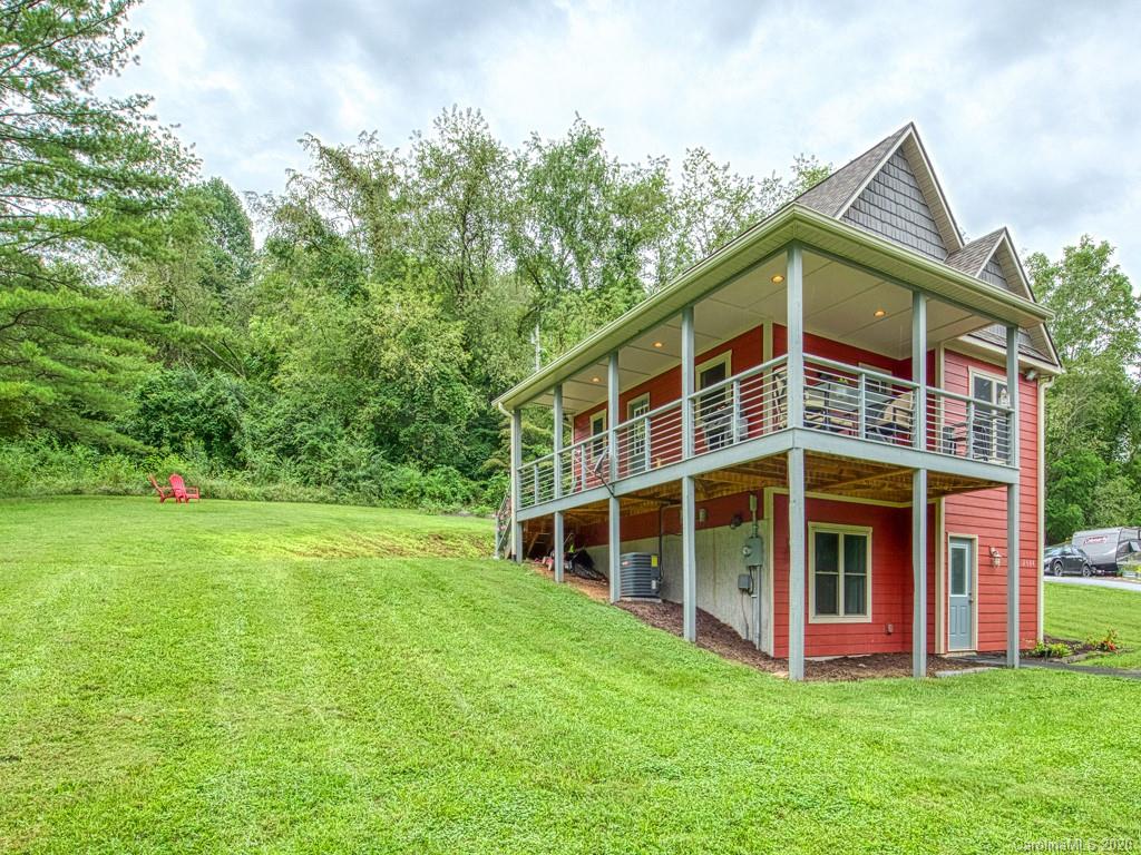 2604 Old Clyde Road Clyde, NC 28721 - Photo 1 of 24