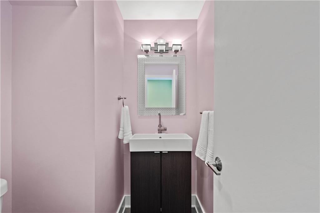 1343 Old Meadow Road Pittsburgh, PA 15241 - Photo 21 of 25 Gallery Image 21