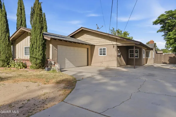 $440,000 | 42244 55th Street West, Quartz Hill, CA 93536