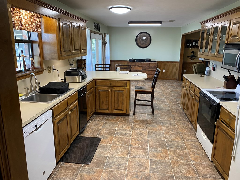Kitchen and eating area