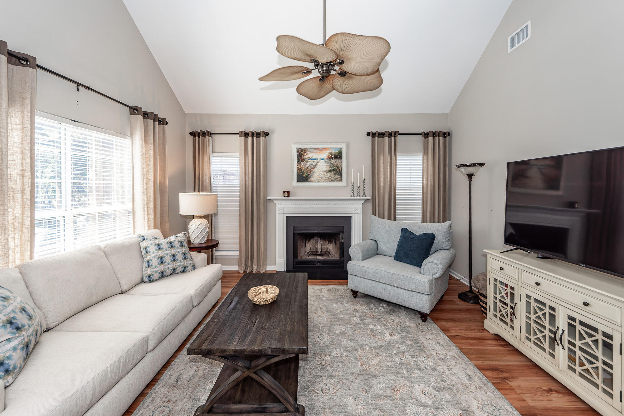 294 Jardinere Walk Mount Pleasant, SC 29464 - Photo 12 of 49 13