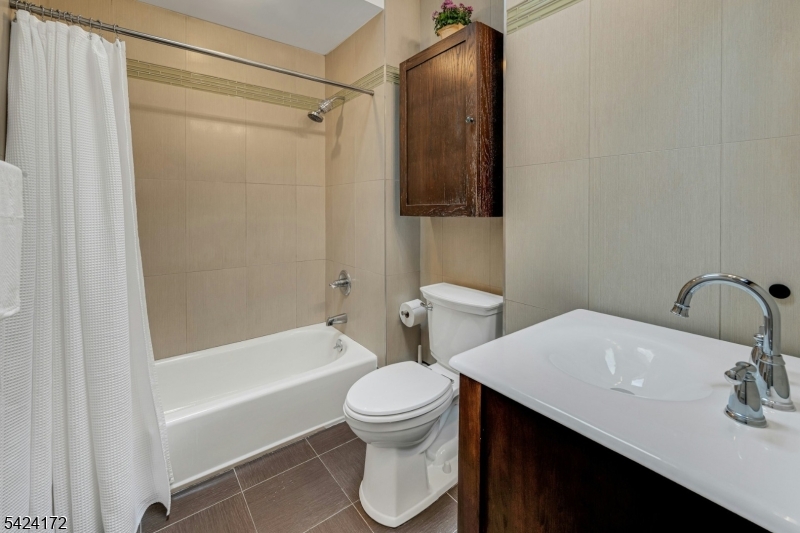 16 Russell Place Summit, NJ 07901 - Photo 14 of 20
