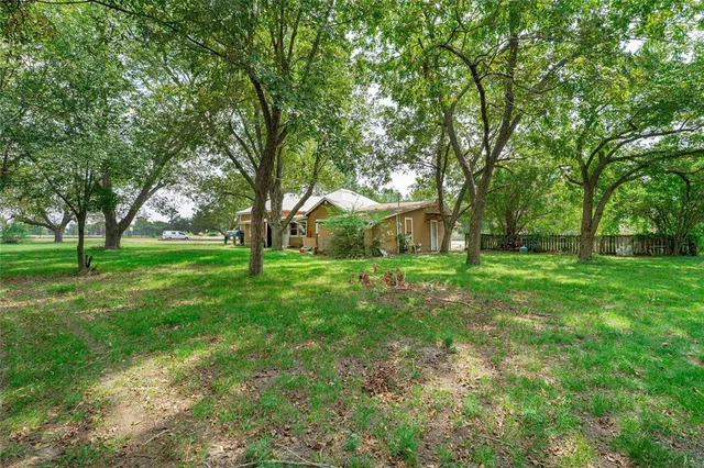 $134,900 | 307 Northeast 2nd Street, Kerens, TX 75144