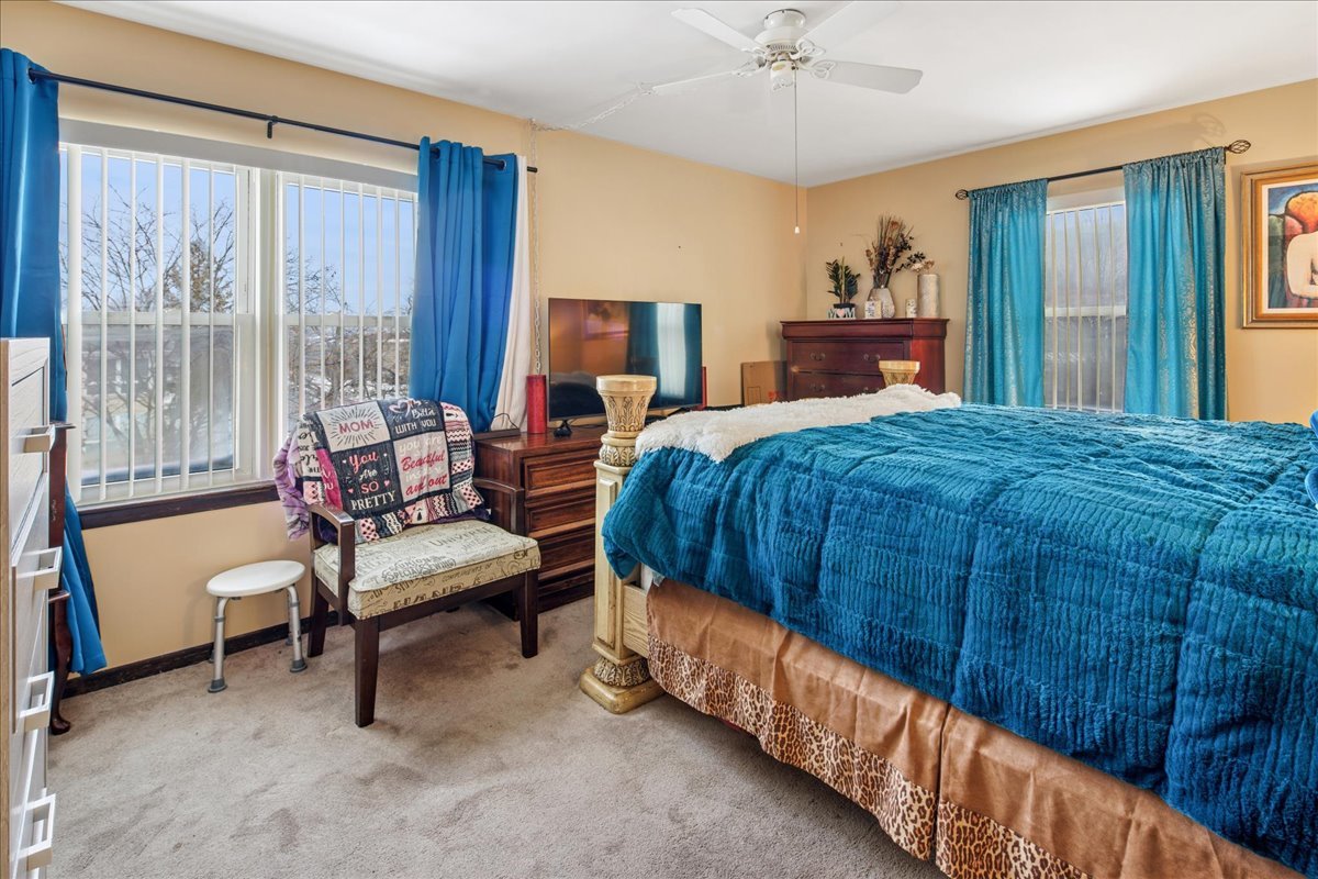 475 Shenstone Road, Unit 304 Riverside, IL 60546 - Photo 17 of 23