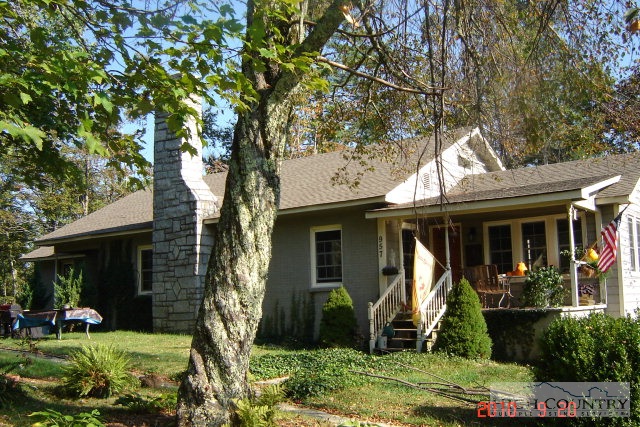957 Old Jonas Ridge Road Newland, NC 28657 - Photo 1 of 1 Gallery Image 1
