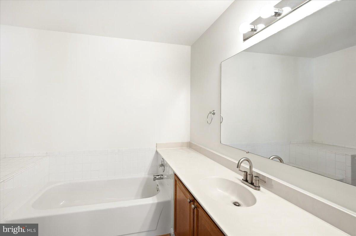 7928 Gambrill Court Springfield, VA 22153 - Photo 18 of 39