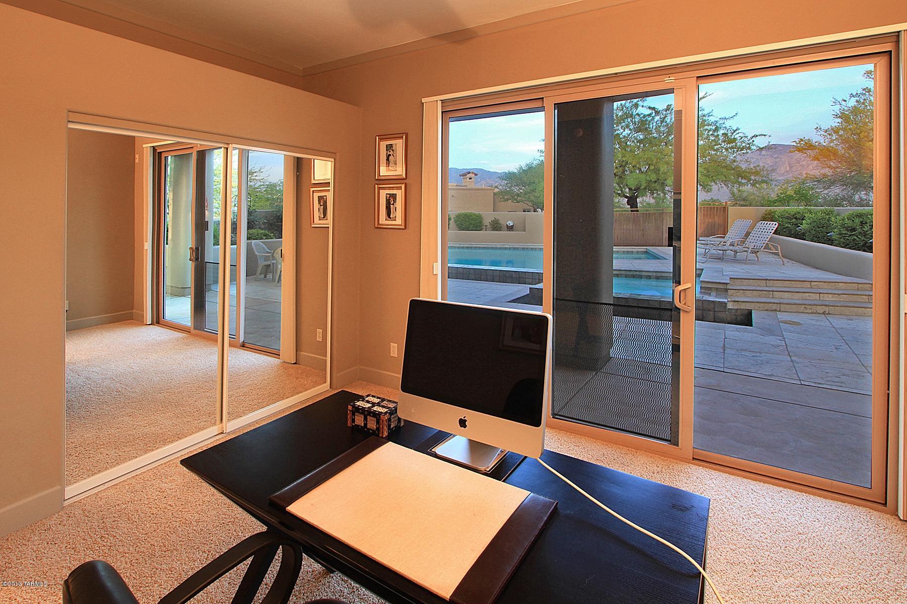 744 West Rim View Place Oro Valley, AZ 85755 - Photo 24 of 27 Gallery Image 24