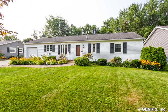 74 Round Hill Road Henrietta, NY 14467 - Photo 1 of 1 Exterior Front