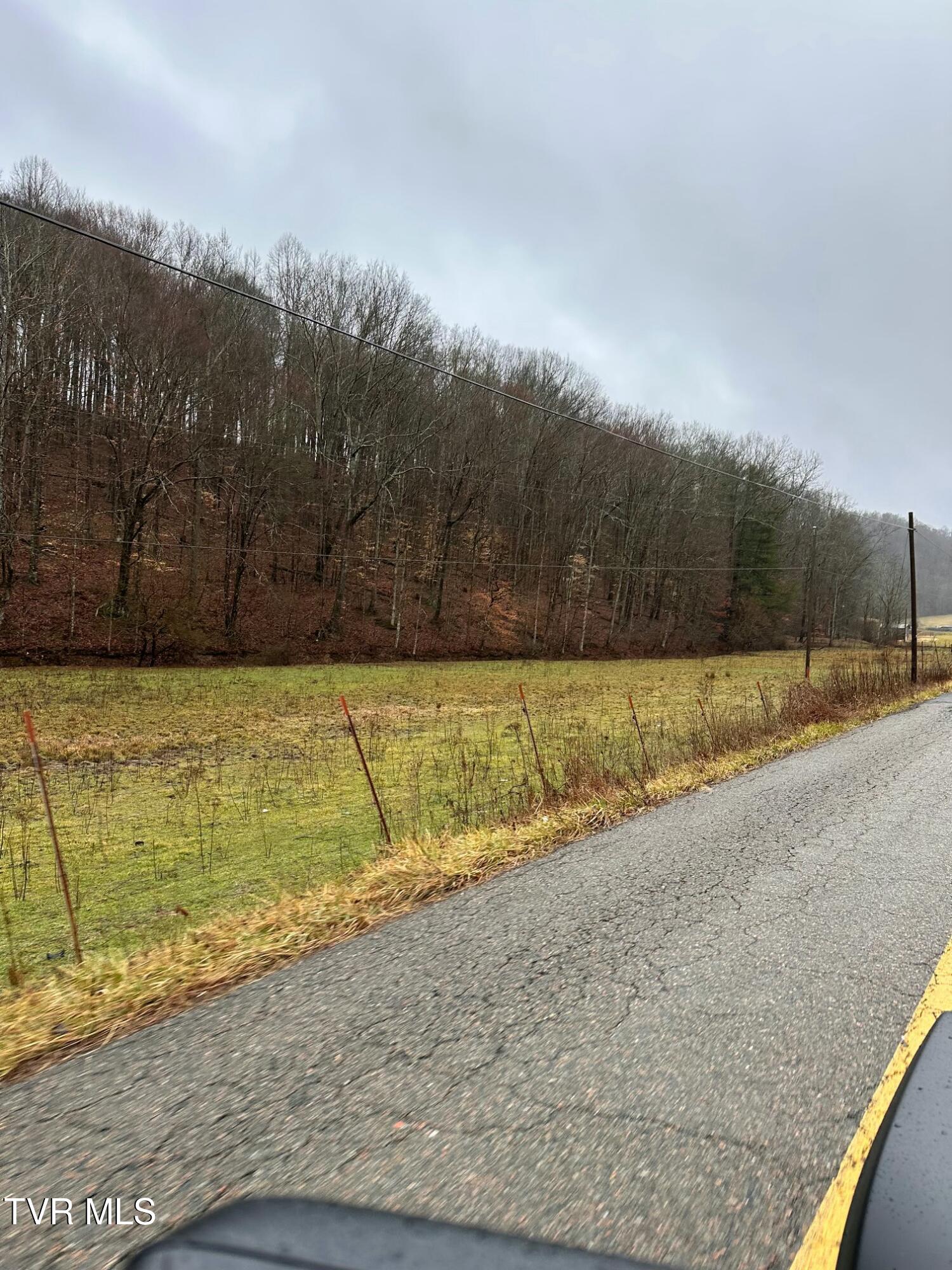 16037 Knights Bridge Road Abingdon, VA 24210 - Photo 13 of 13 tempImageXvWvNQ