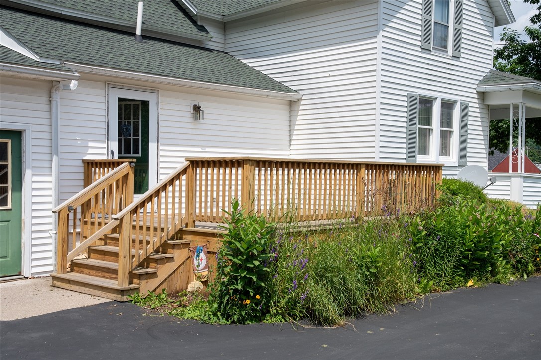 55 North Maple Street Warsaw, NY 14569 - Photo 27 of 33 Side deck