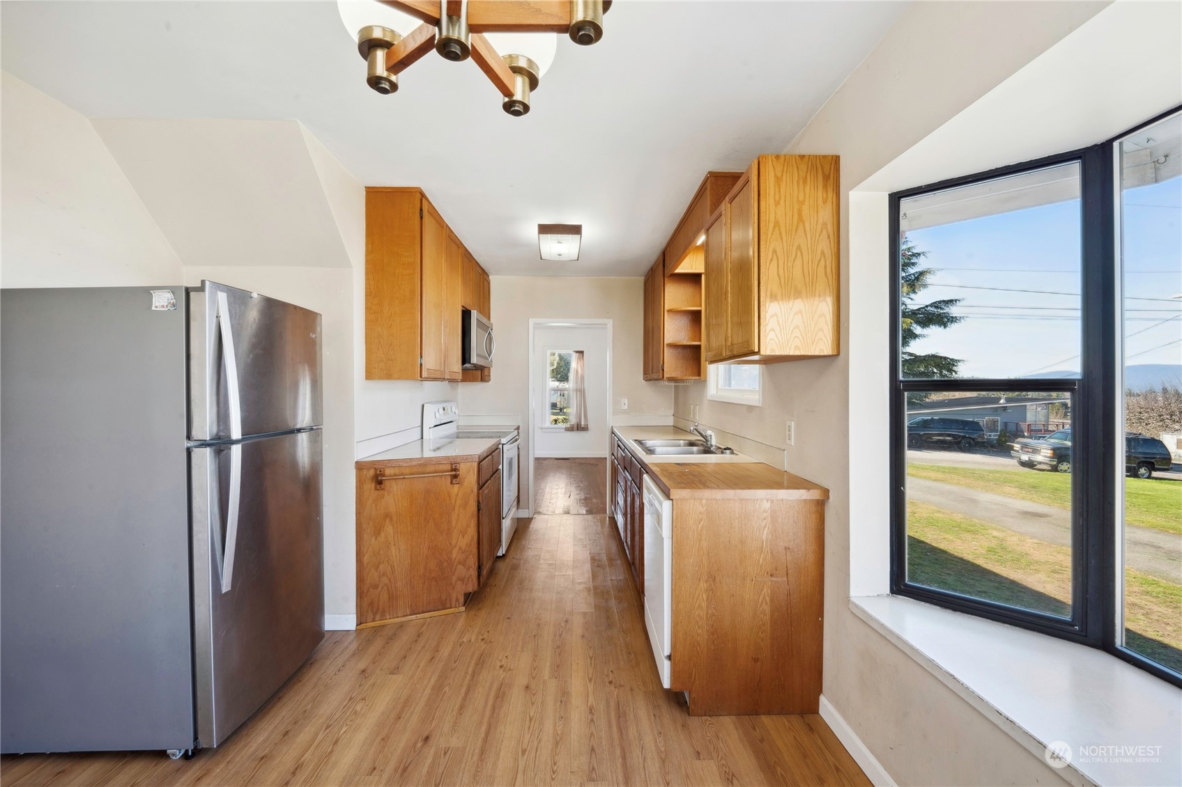 3913 R Avenue Anacortes, WA 98221 - Photo 15 of 28 Gallery Image 15