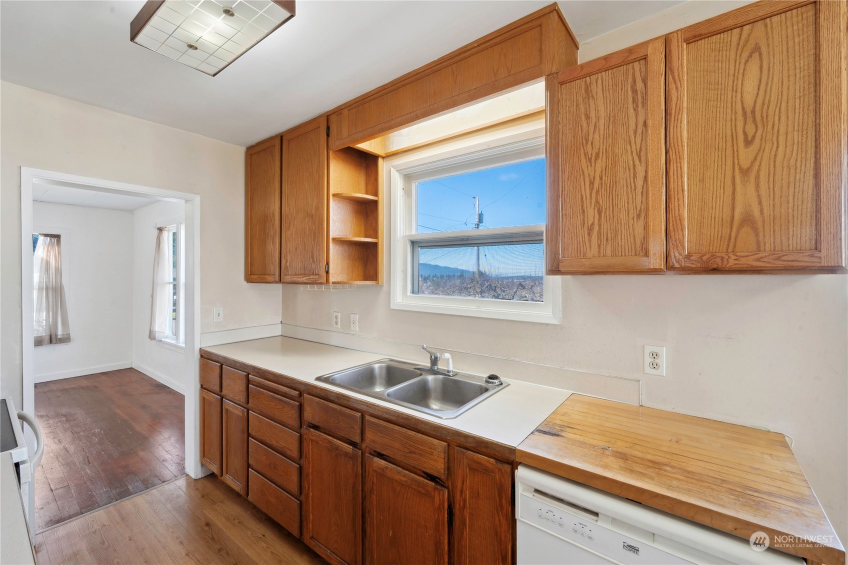 3913 R Avenue Anacortes, WA 98221 - Photo 16 of 28 Gallery Image 16