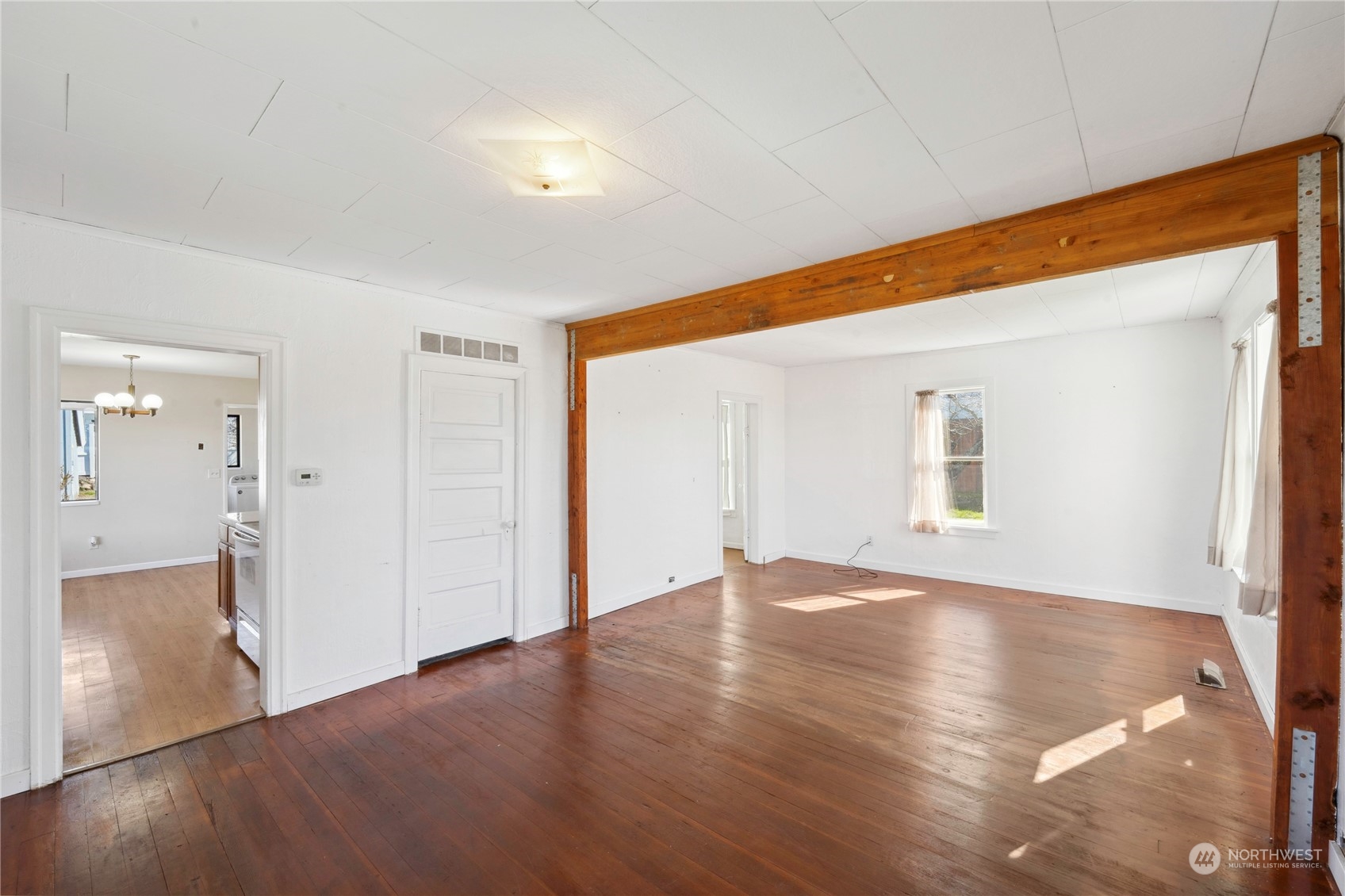 3913 R Avenue Anacortes, WA 98221 - Photo 5 of 28 Gallery Image 5