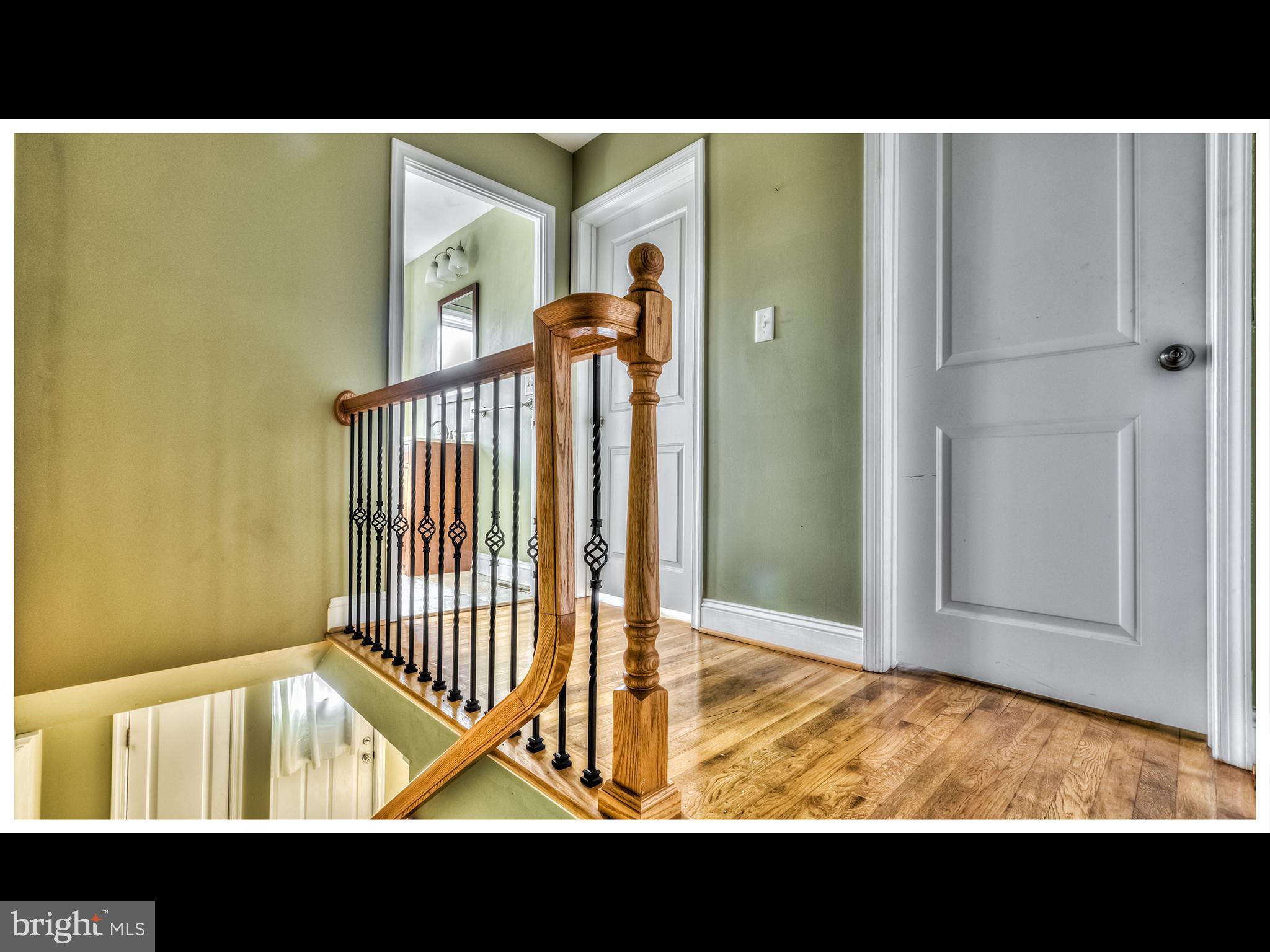 836 Bradhurst Road Baltimore, MD 21212 - Photo 13 of 24 a view of a living room and bathroom