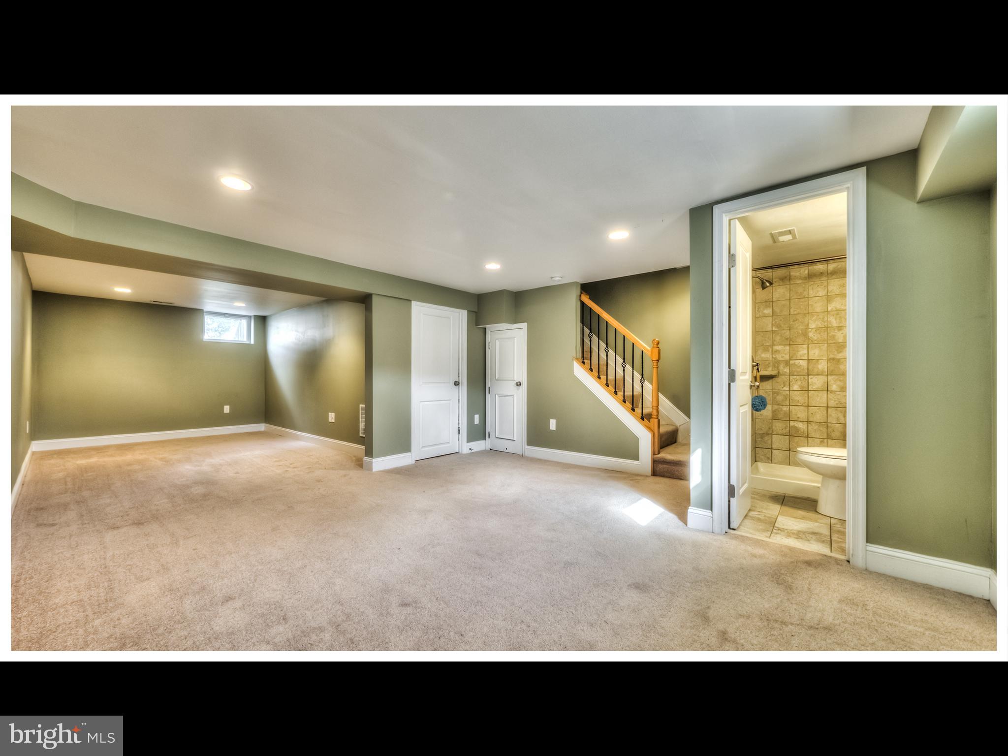 836 Bradhurst Road Baltimore, MD 21212 - Photo 22 of 24 a view of an empty room