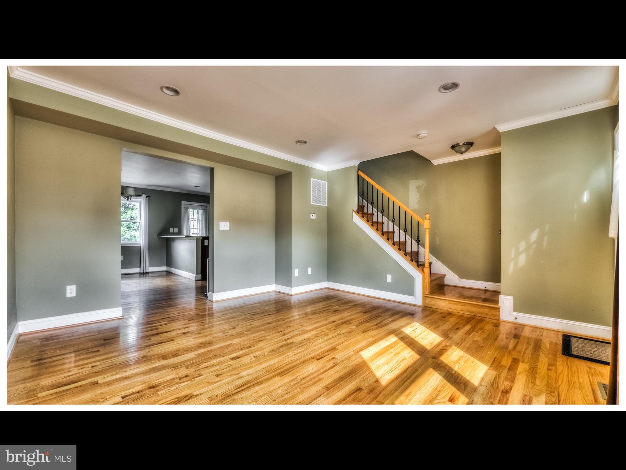 836 Bradhurst Road Baltimore, MD 21212 - Photo 10 of 24 a view of an ocean view