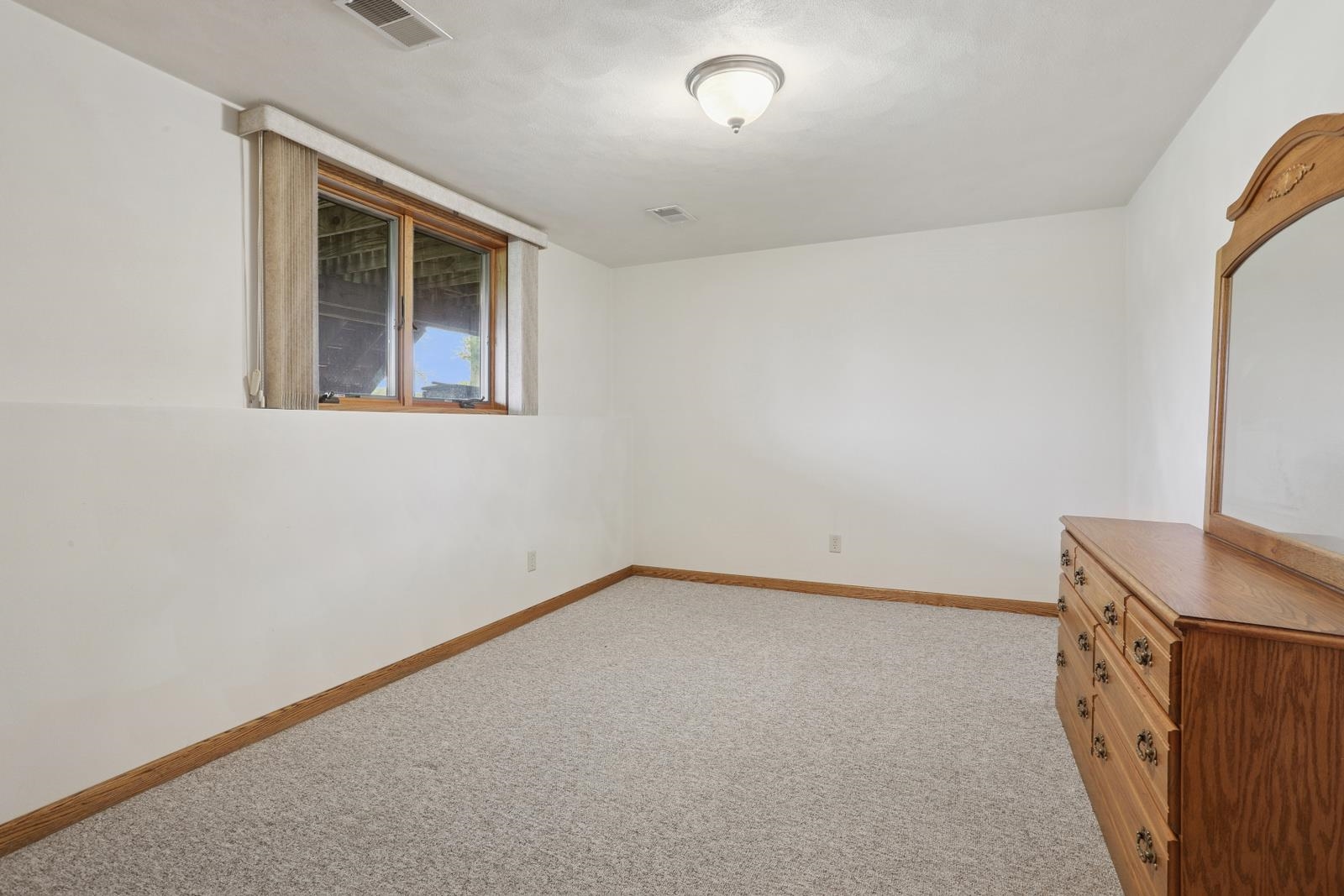 498 Ridgeway Court Brillion, WI 54110 - Photo 15 of 24