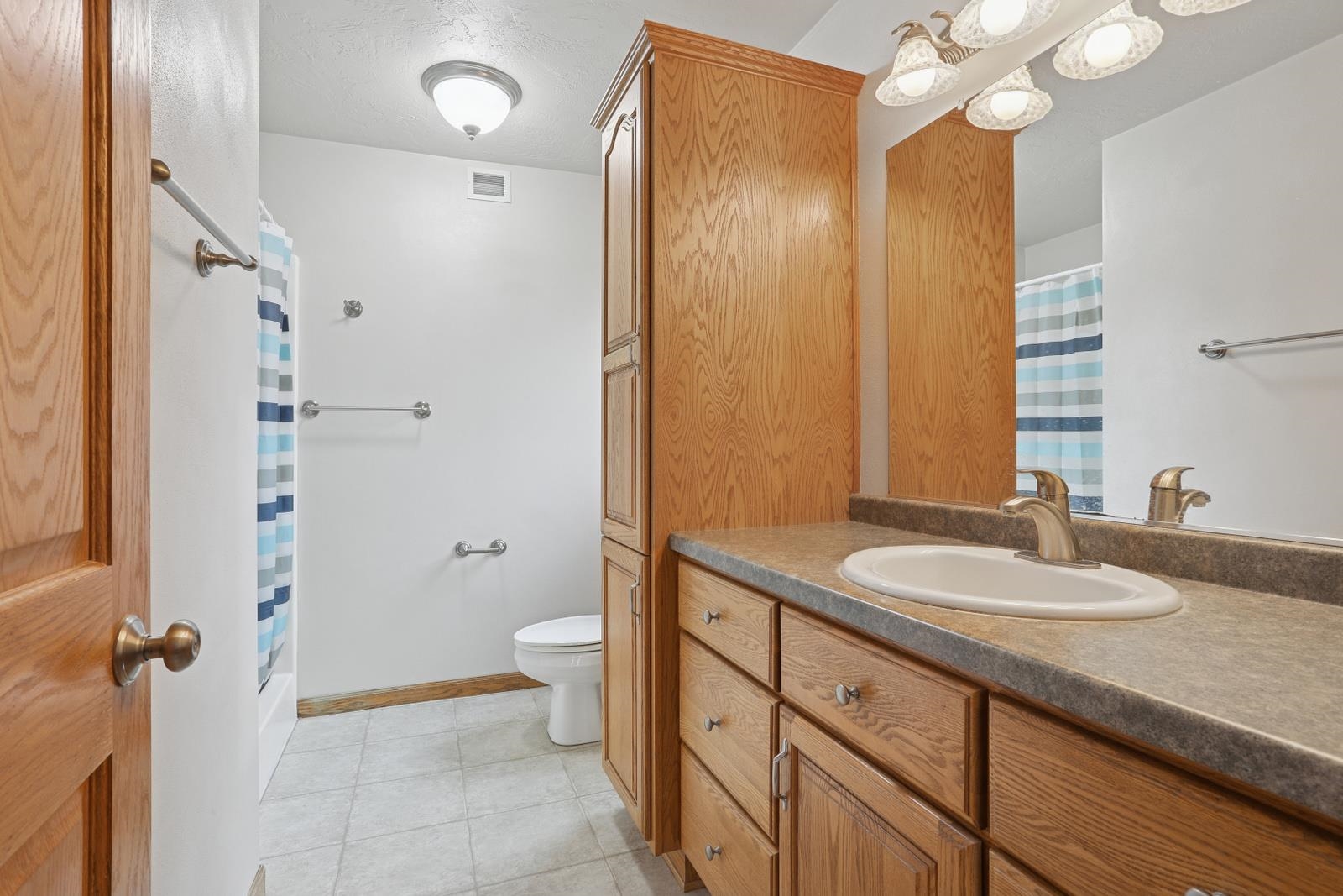 498 Ridgeway Court Brillion, WI 54110 - Photo 10 of 24