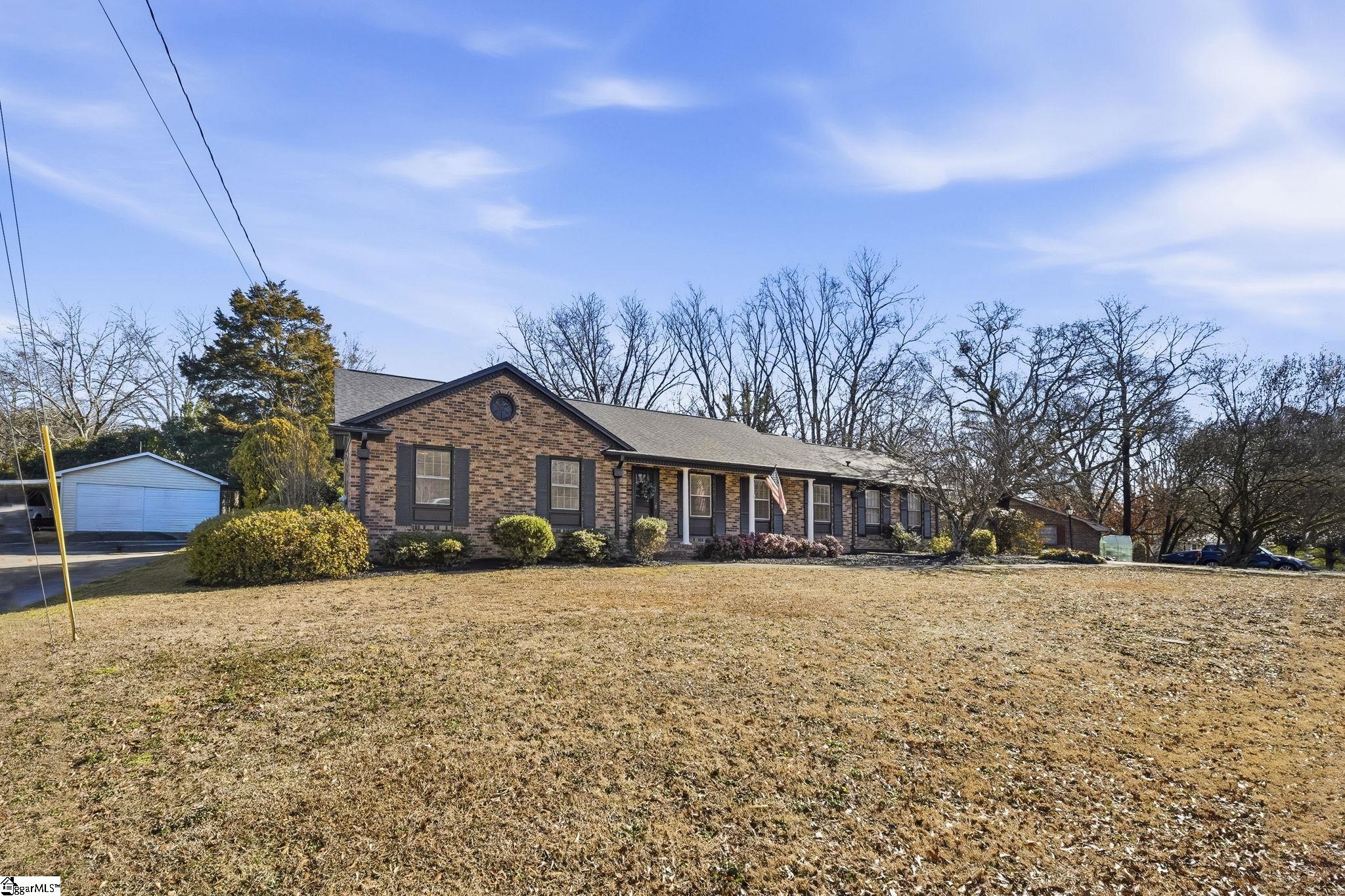 417 Brook Glenn Road Taylors, SC 29687 - Photo 2 of 41 Gallery Image 2