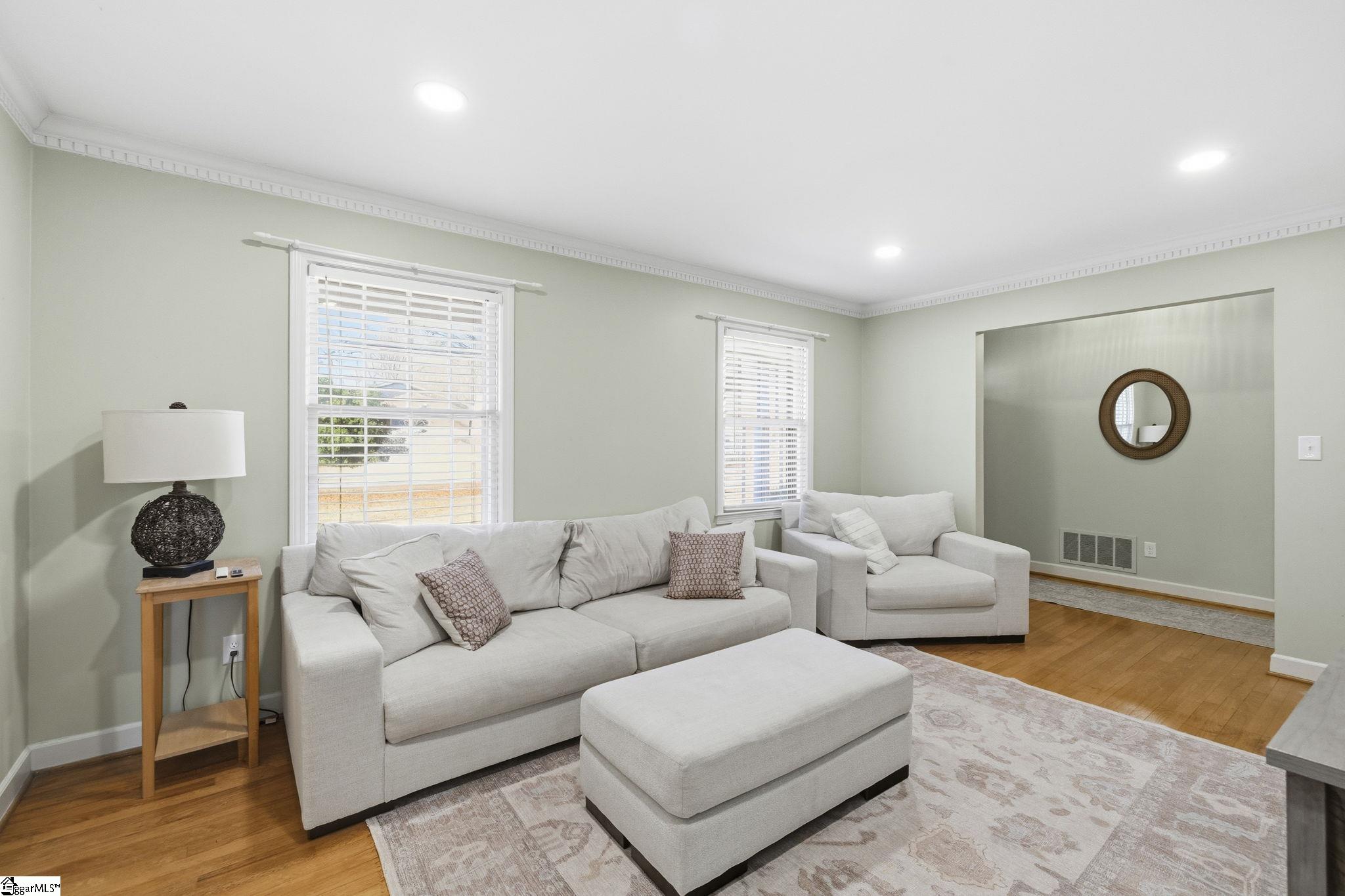 417 Brook Glenn Road Taylors, SC 29687 - Photo 7 of 41 Gallery Image 7