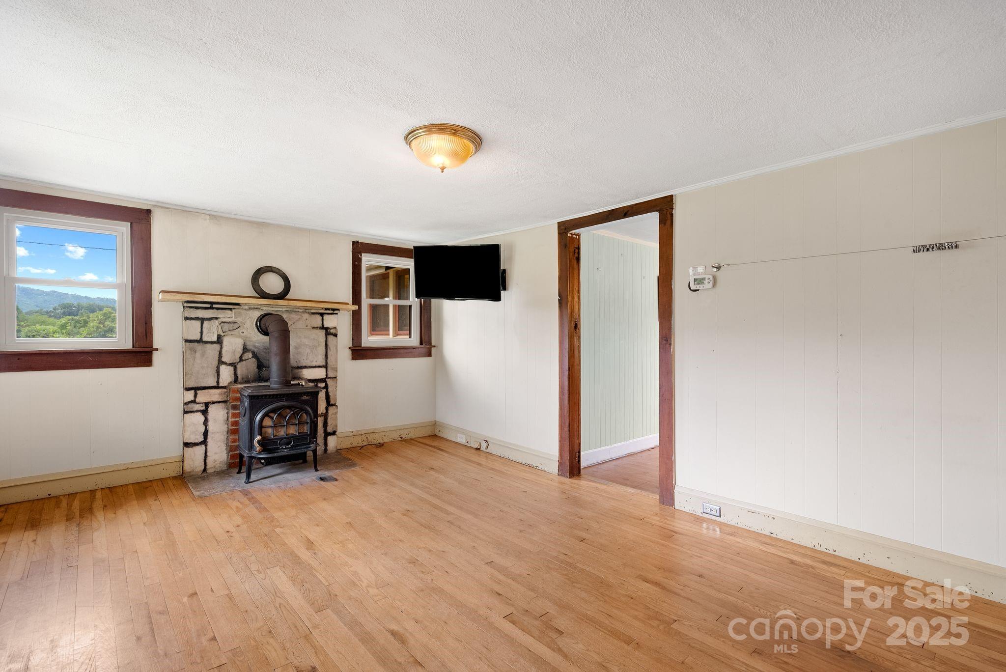 61 Brooks Branch Road Leicester, NC 28748 - Photo 6 of 43 Gallery Image 6
