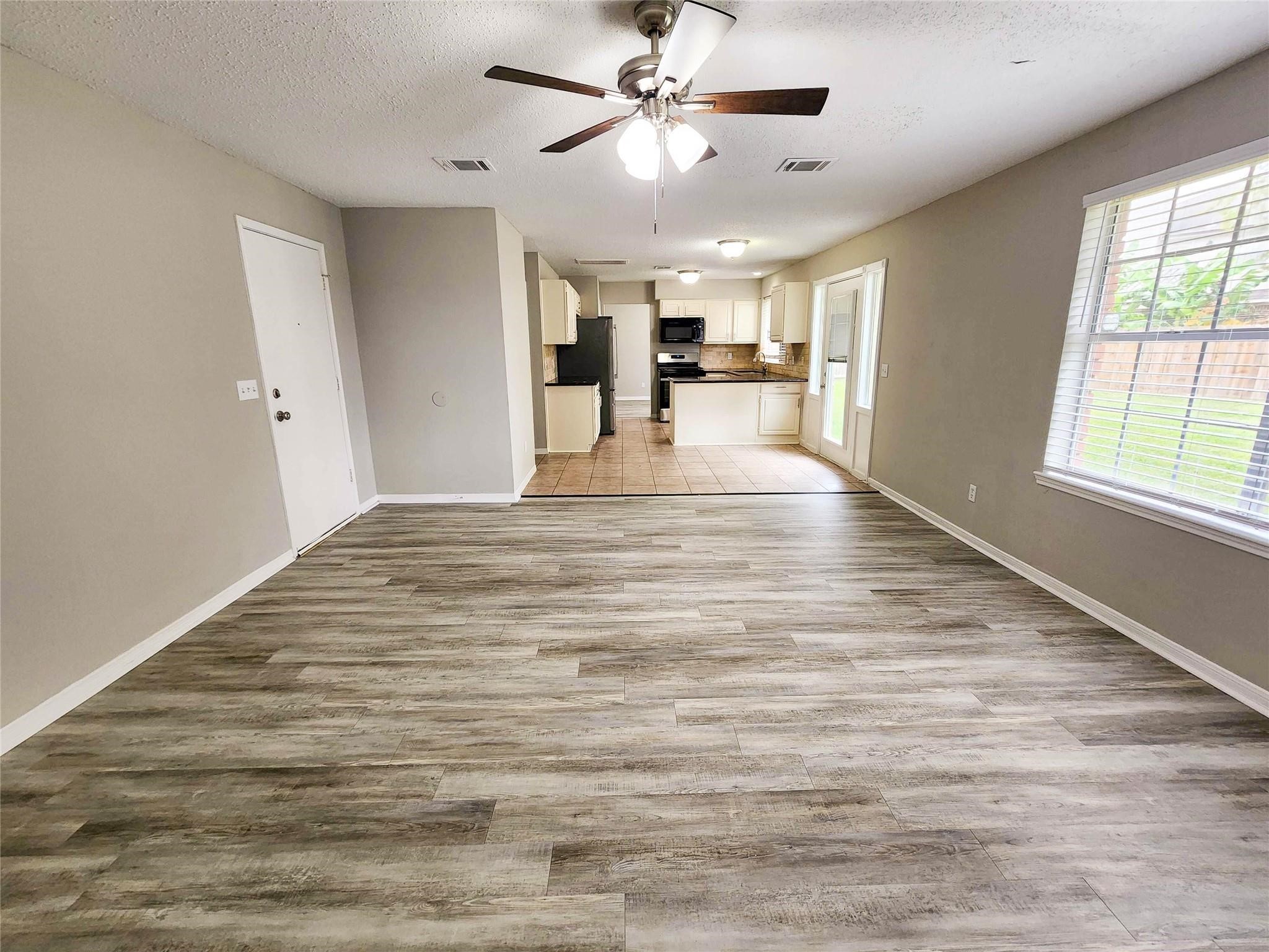 7863 Maple Brook Lane Houston, TX 77095 - Photo 9 of 26