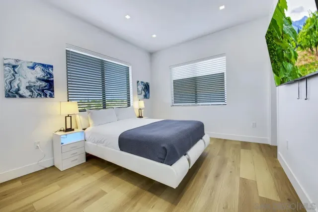 $19,995 | 35298 Calle Campo, Temecula, CA 92592